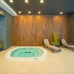 公寓 Aqua Beach#pool#sauna#jacuzzi No Limit 科沃布热格